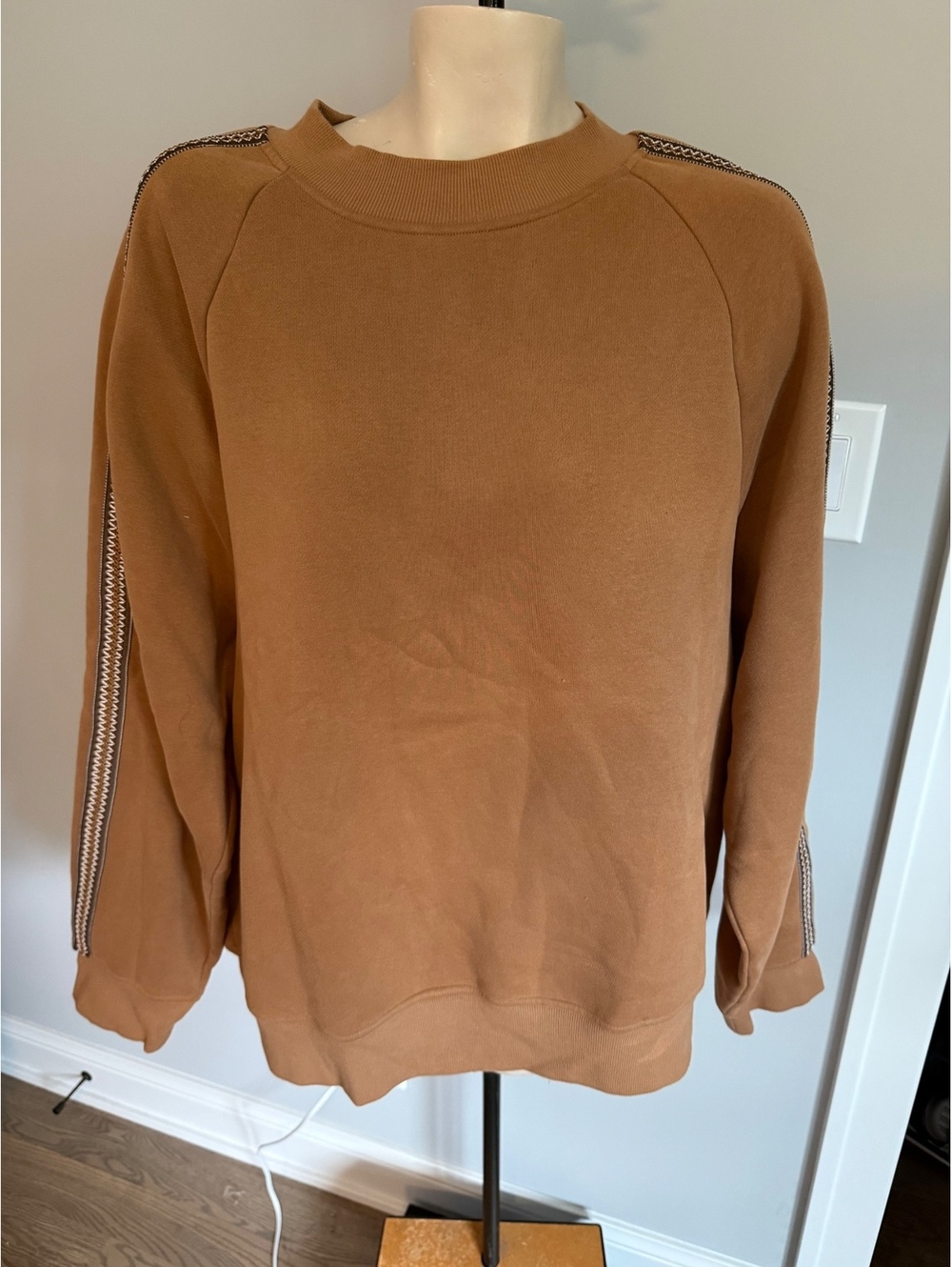 UGG Men's Brown Sweatshirt with Embroidered Sleeve Detail, Size Large, New with